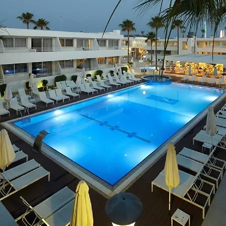 Melpo Antia & Lägenhetshotell Ayia Napa