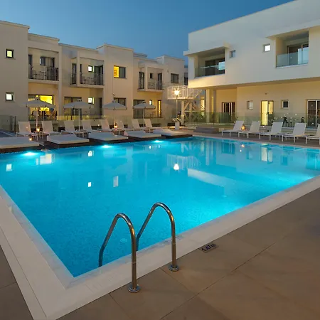 Melpo Antia & Apartmanhotel 4*