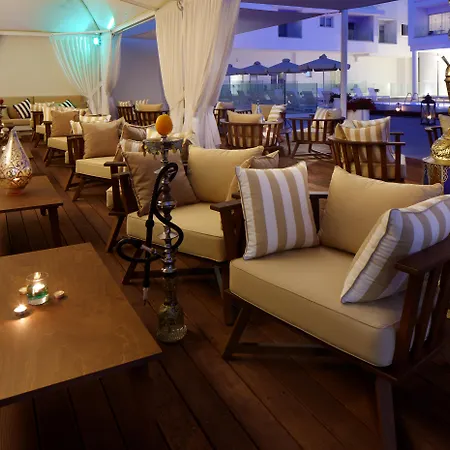 Melpo Antia & Apartmanhotel 4*
