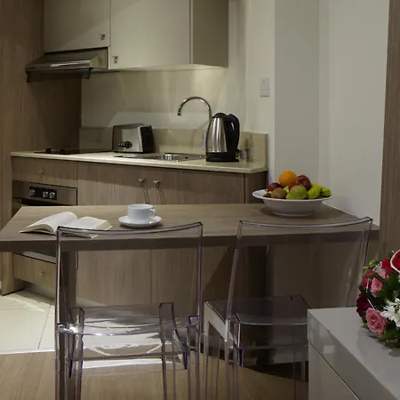 Apartmanhotel Melpo Antia & 4*
