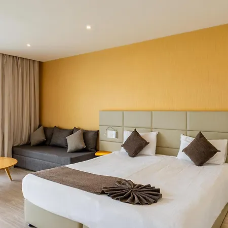 Melpo Antia & Apartmanhotel Ajía Nápa